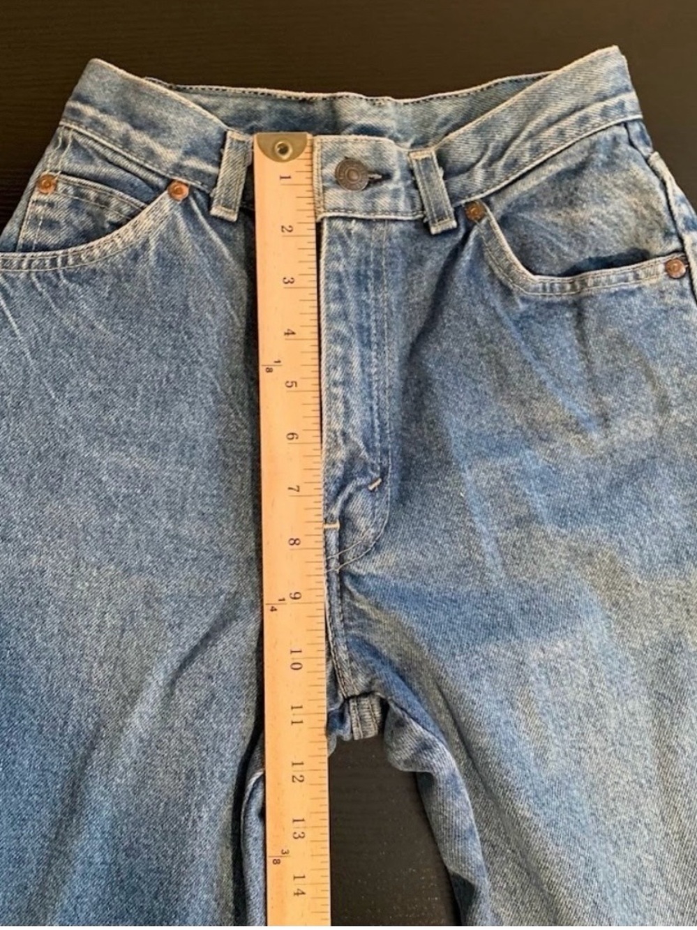 True vintage Levi’s white tab - Picture 10 of 16